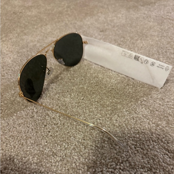 RayBan Aviator Classic - Picture 2 of 4